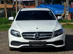 Mercedes-Benz E220 2018 White