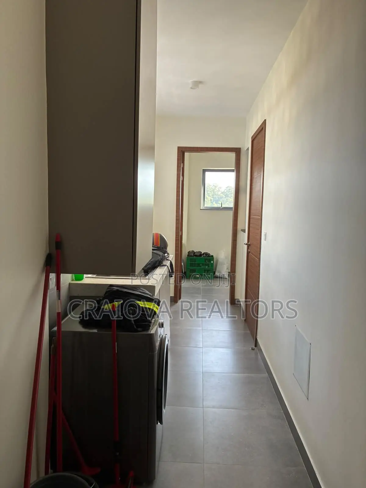 Furnished 2bdrm Apartment in Riverside Drive for rent
