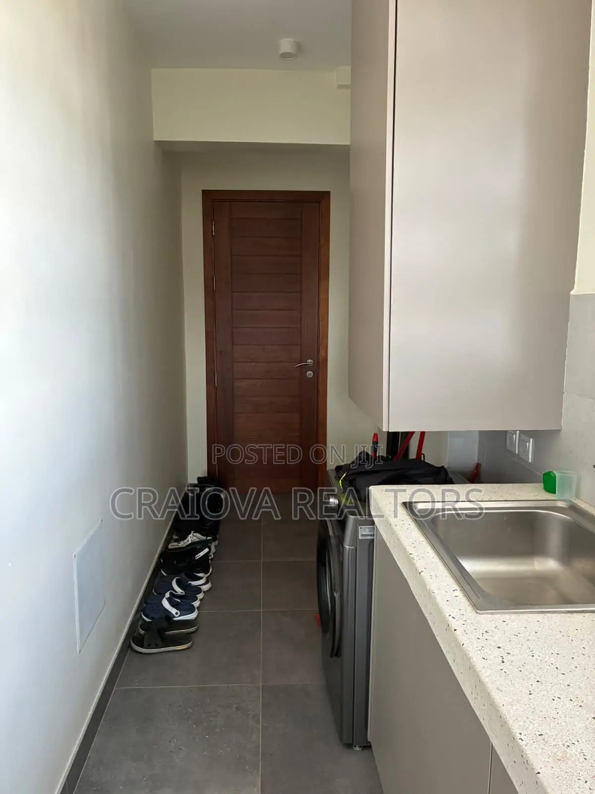 Furnished 2bdrm Apartment in Riverside Drive for rent