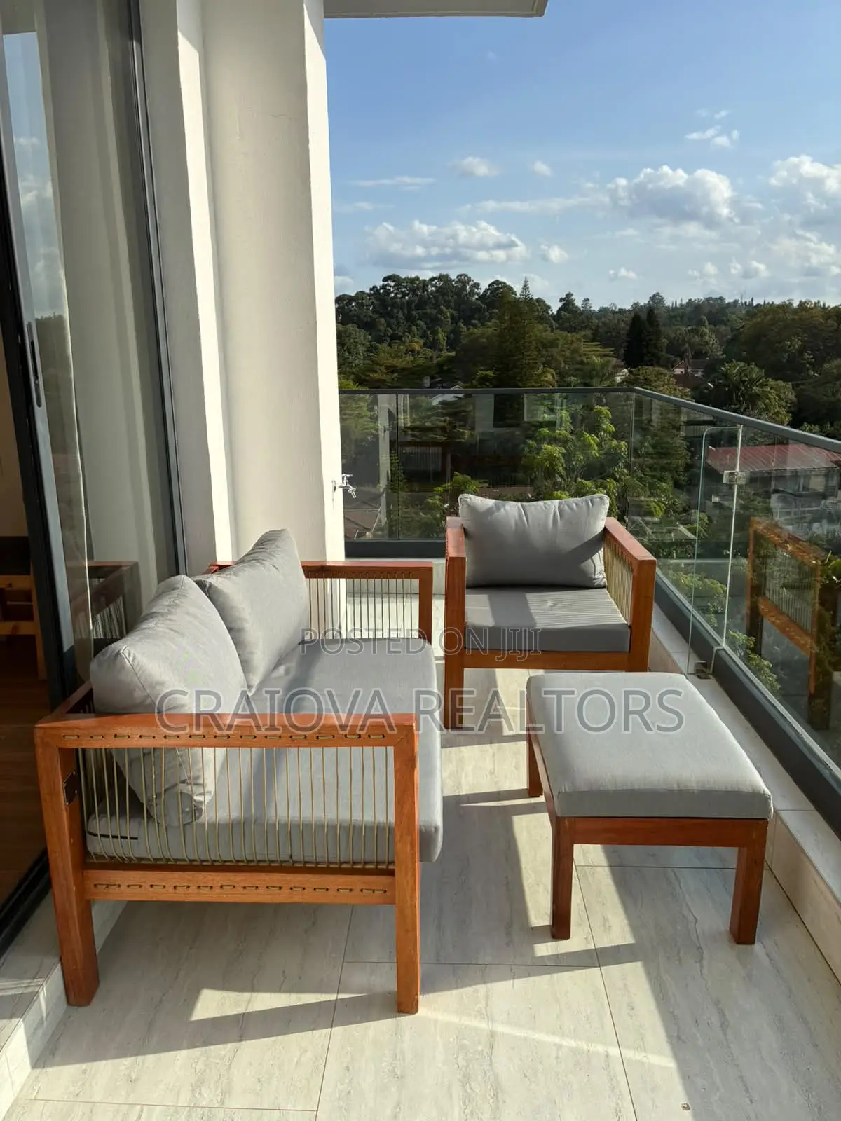 Furnished 2bdrm Apartment in Riverside Drive for rent