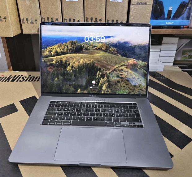 Laptop Apple MacBook Pro 2019 32GB Intel Core i9 SSD 512GB