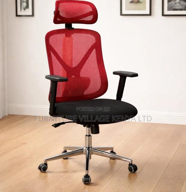 Ergonomic Mesh Highback Seat - thumbnail 2