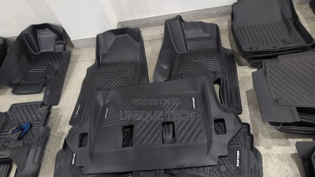 Toyota Fortuner 5d Floor Mats