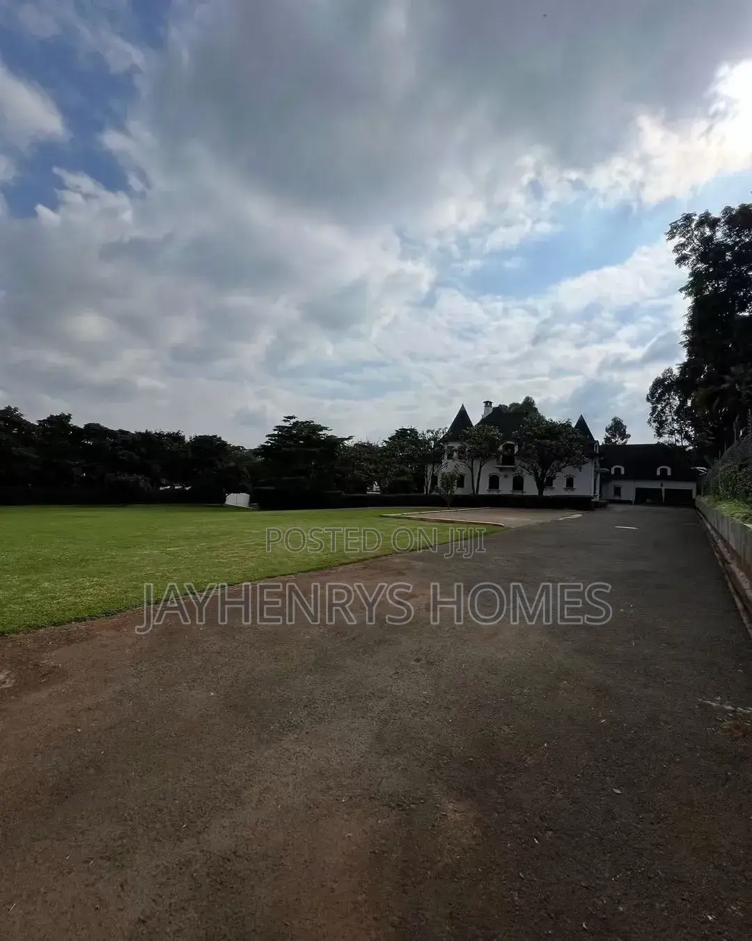 5bdrm Mansion in Kitisuru for sale