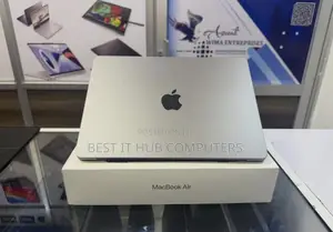 Laptop Apple MacBook Air 2024 M3 16GB Apple M3 SSD 1T
