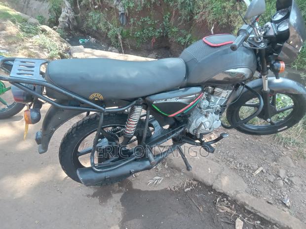 Bajaj Boxer 2017 Black