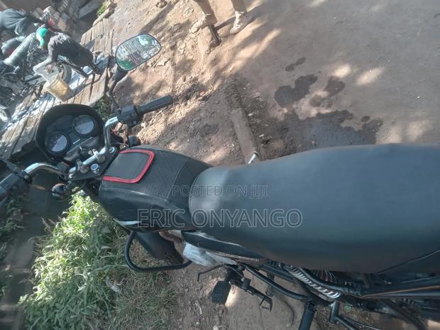 Bajaj Boxer 2017 Black - thumbnail 5