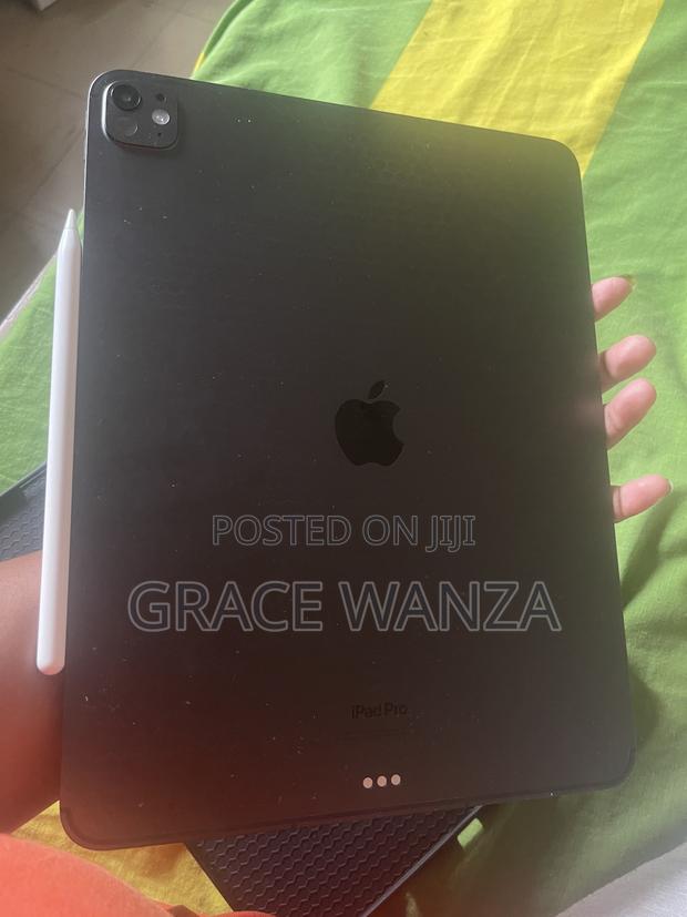 Apple iPad Pro 13 (2025) 256 GB Black - thumbnail 3