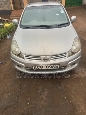 Nissan Advan 2011 Silver