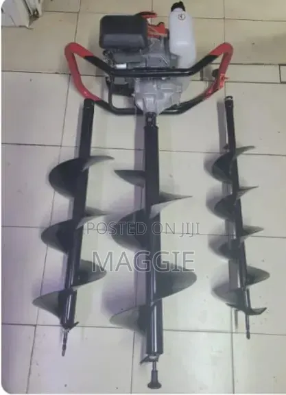 4 Stroke Pioneer/Honda 3 Blade Earth Auger Machine