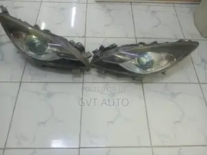 Mazda Axela 2009-2012 Xenon Headlights