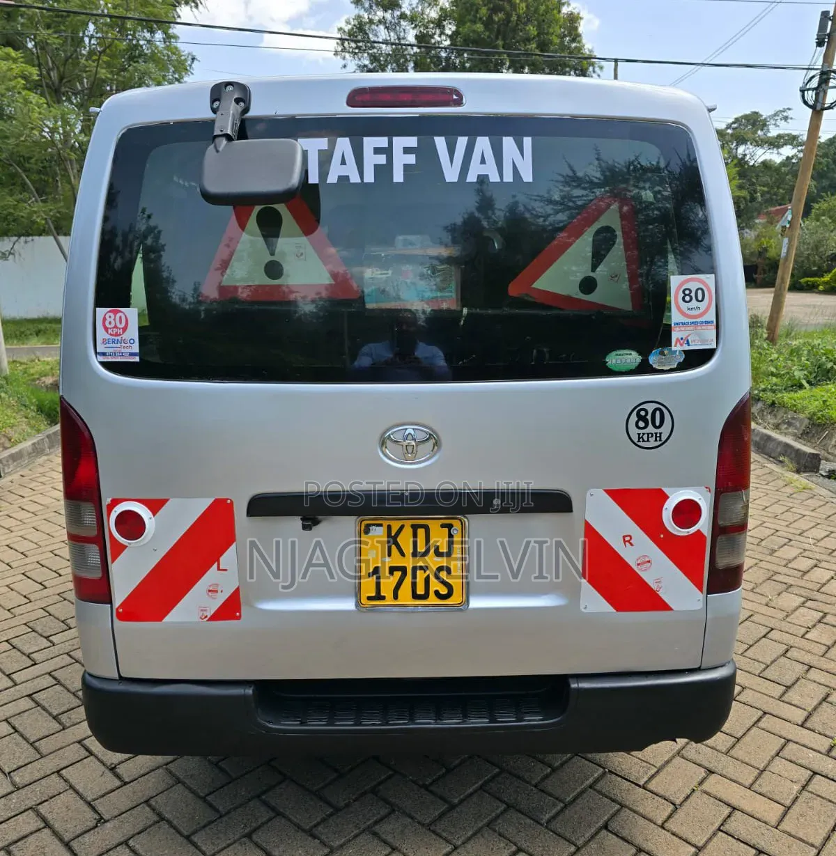 Toyota HiAce 2015 Silver