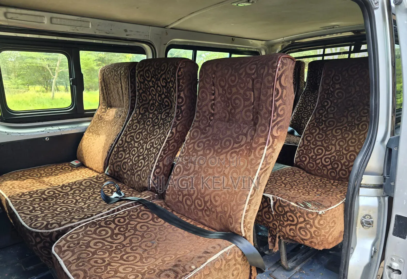 Toyota HiAce 2015 Silver