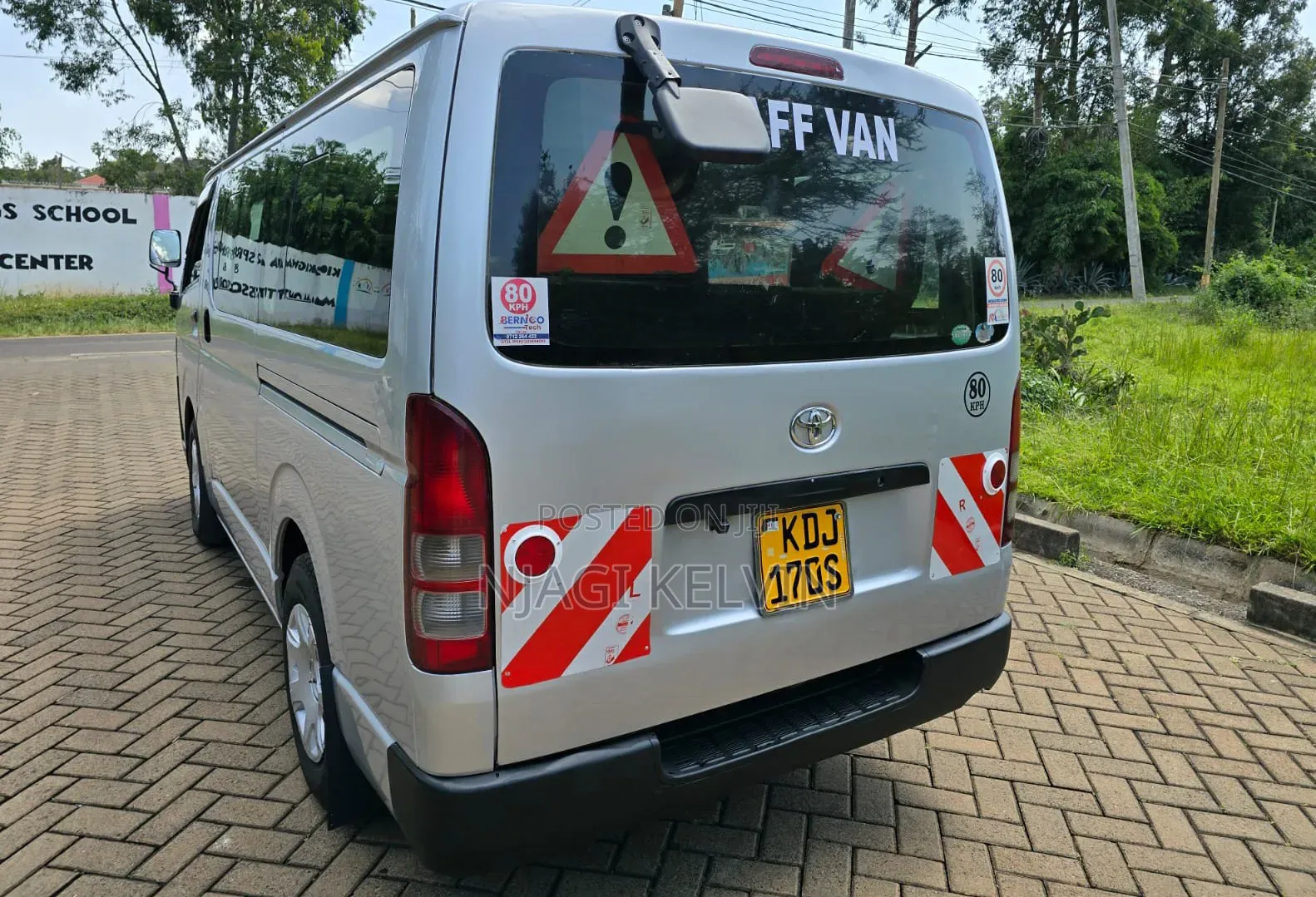Toyota HiAce 2015 Silver