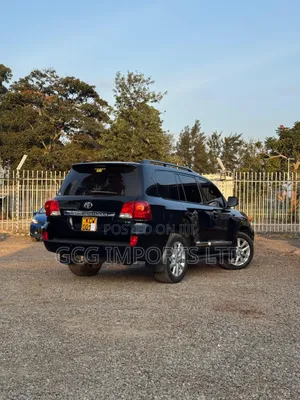 Toyota Land Cruiser 2013 Black