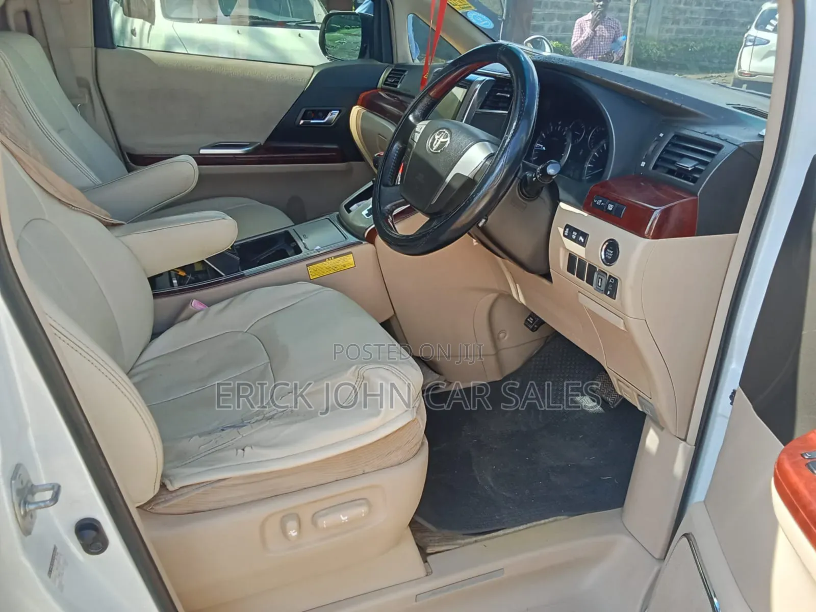 Toyota Alphard 2011 White