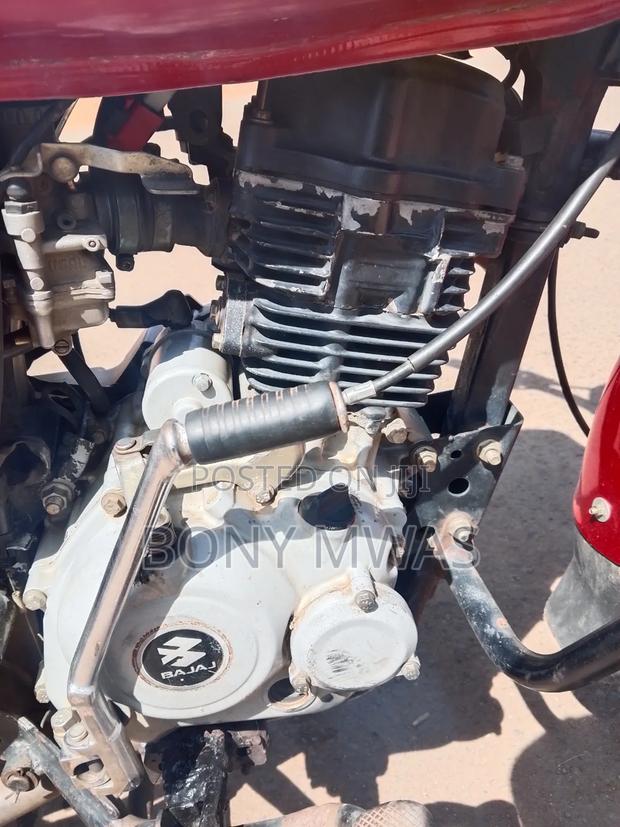 Bajaj Boxer 150 UG 2022 Red - thumbnail 3