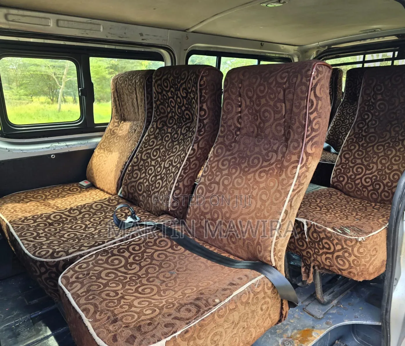 Toyota HiAce 2015 Silver