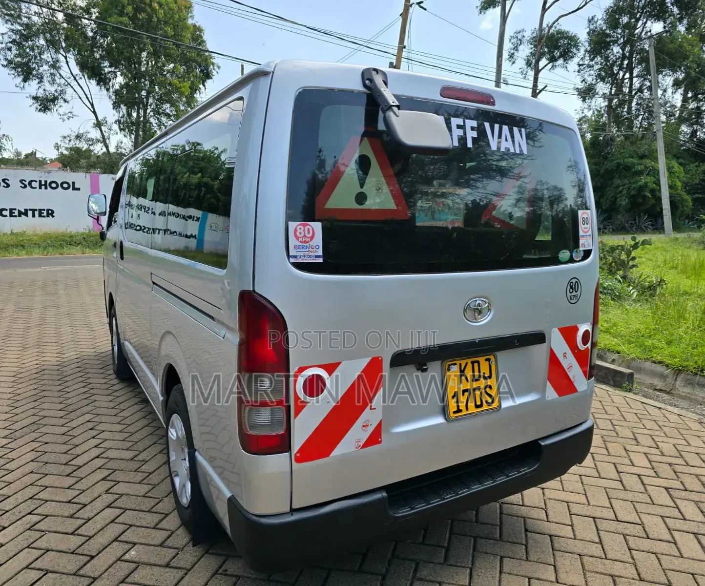 Toyota HiAce 2015 Silver