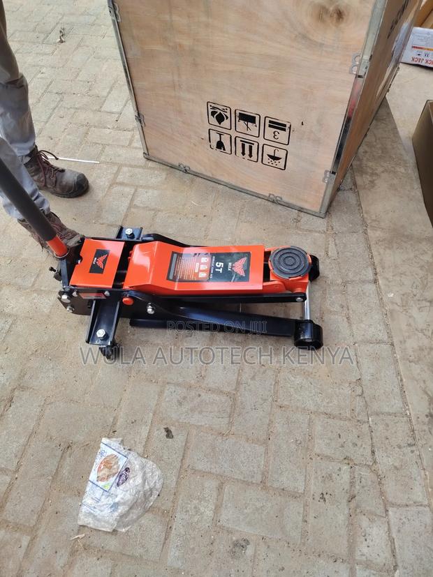 High Quality Heavy Duty Vehicle Trolley Jack Machine 5tns Sunshine