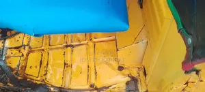 Piaggio 2021 Yellow