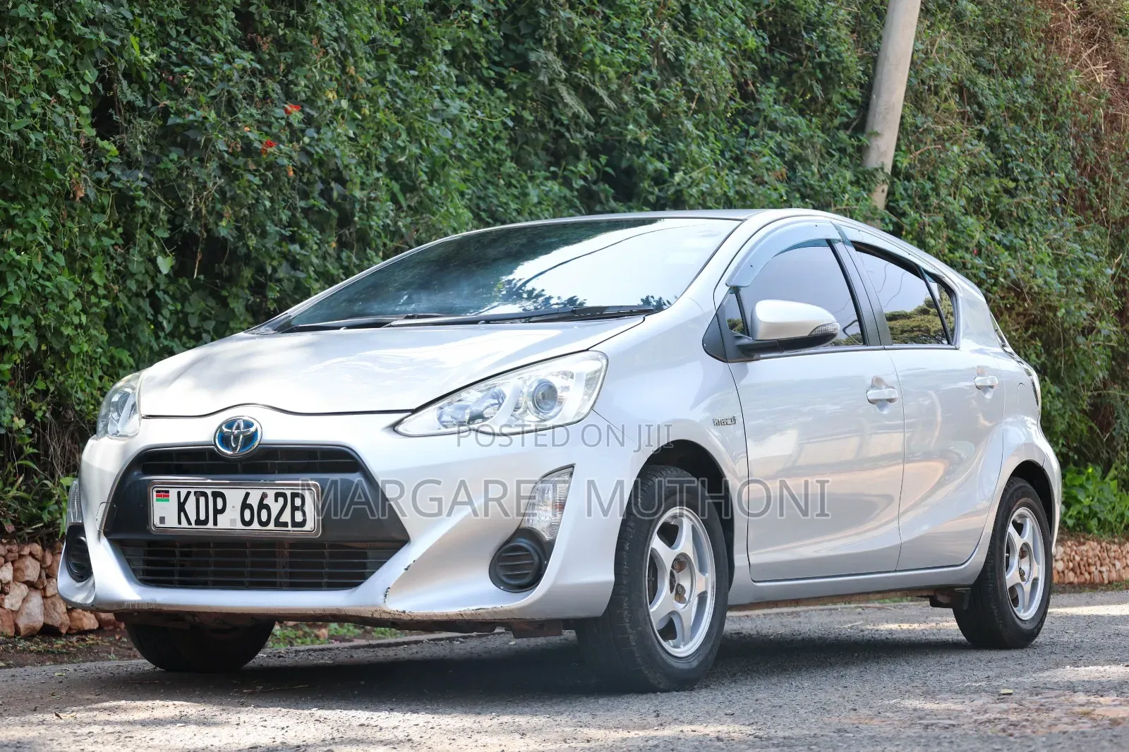 Toyota Aqua 2016 Silver
