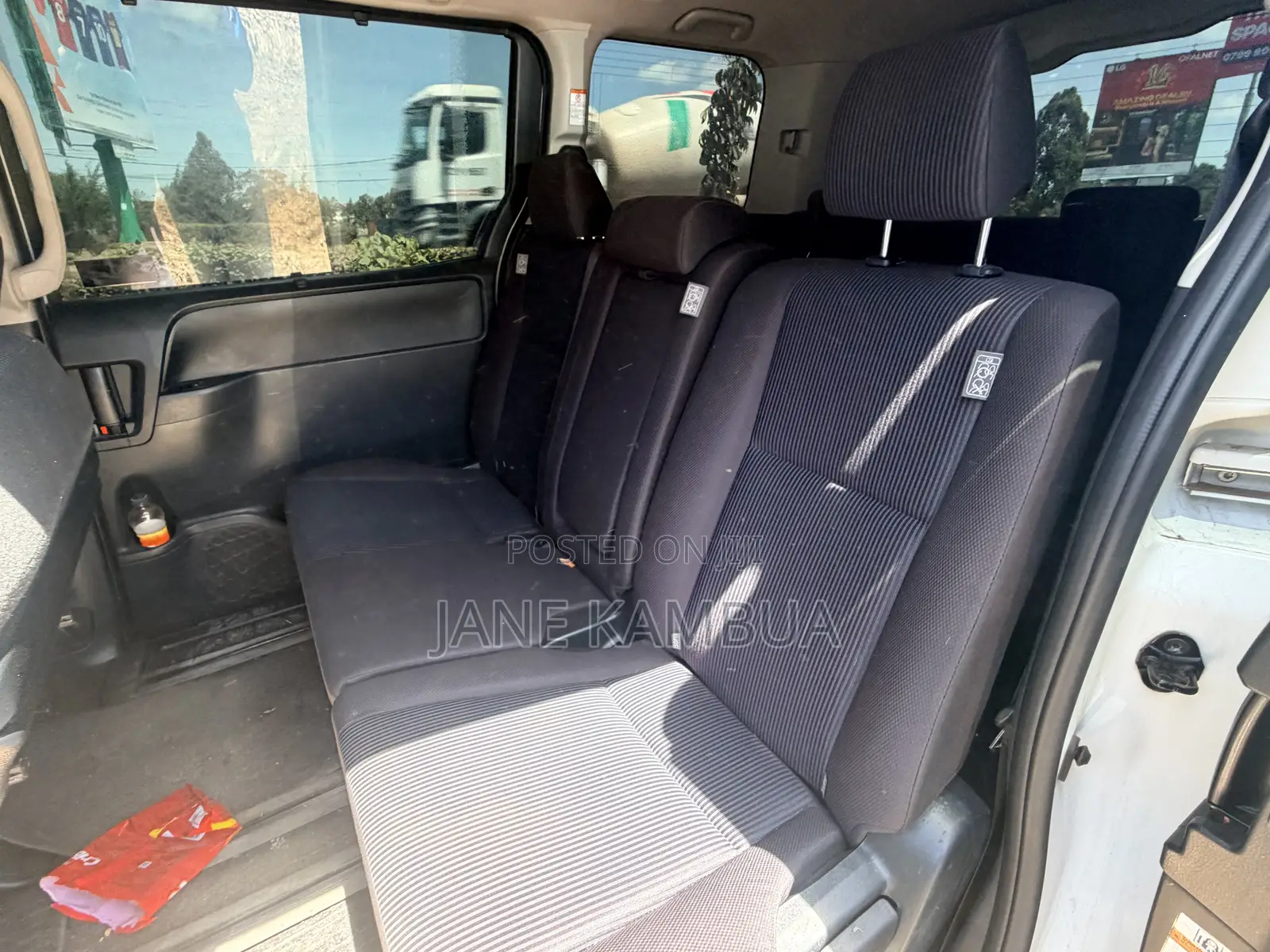 Toyota Noah 2018 White