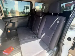 Toyota Noah 2018 White