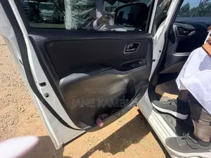 Toyota Noah 2018 White