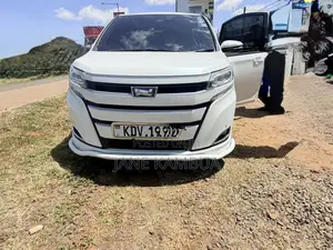 Toyota Noah 2018 White
