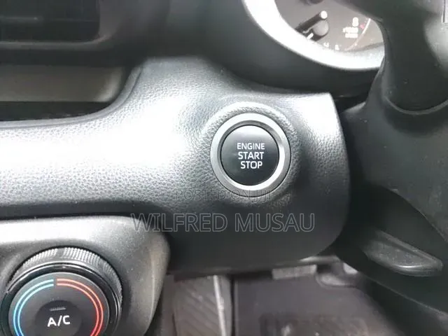 Toyota Yaris 2020 Black