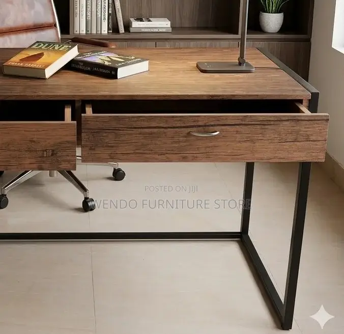 Office Desk; Wooden Home Office Desk With Lockable Drawers