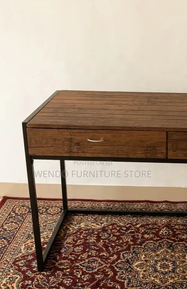 Office Desk; Wooden Home Office Desk With Lockable Drawers