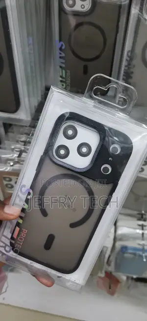 iPhone 17 Pro Textured, Reinforced Matte Border Framing Cover