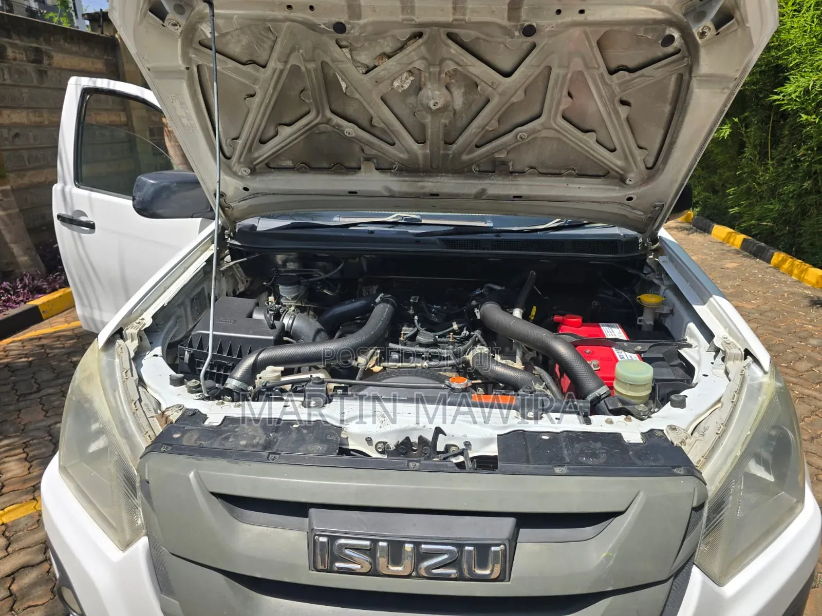 Isuzu D-MAX 2017 White