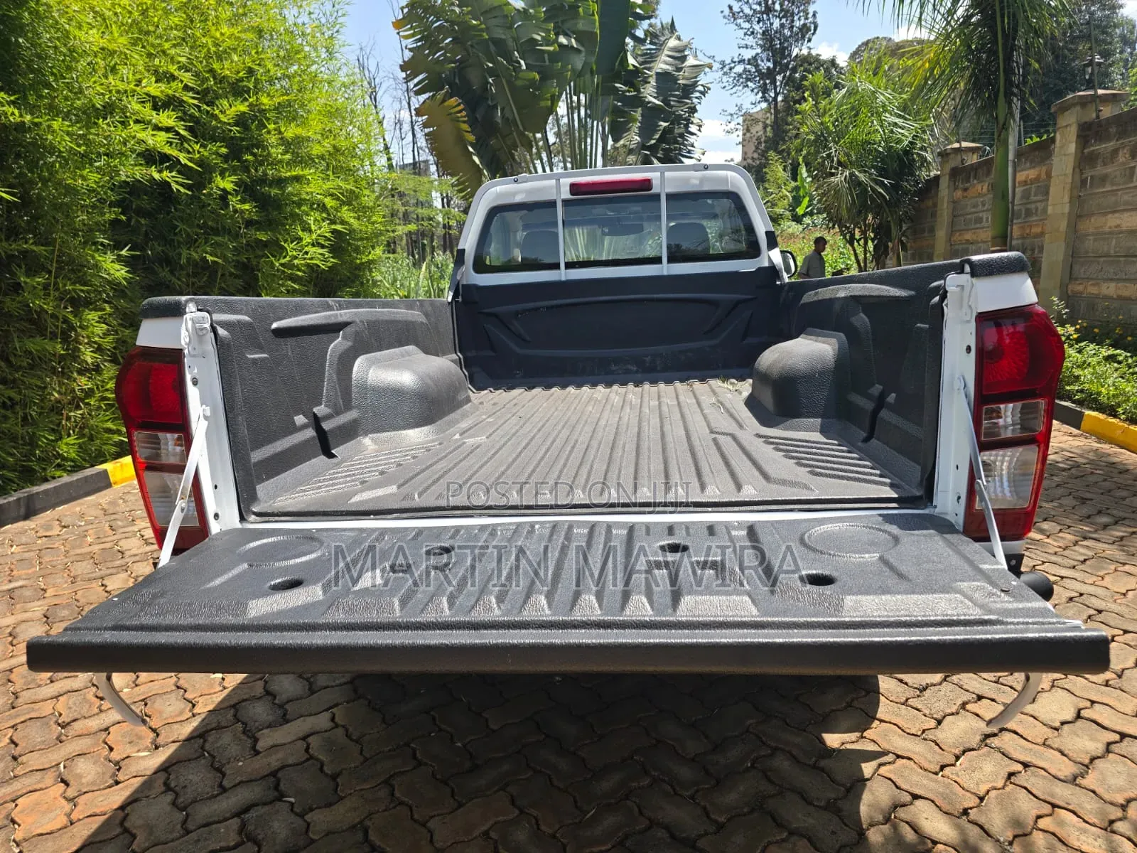 Isuzu D-MAX 2017 White