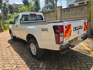 Isuzu D-MAX 2017 White