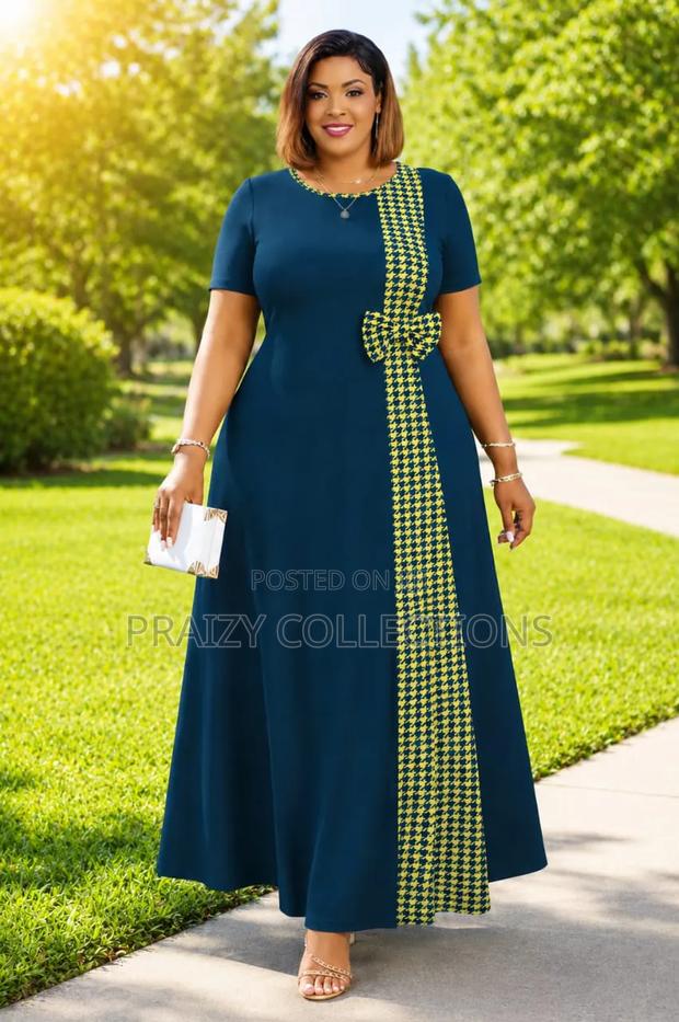 Maxi With a Checked Detail Dress