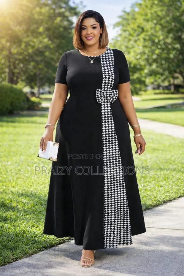 Maxi With a Checked Detail Dress - thumbnail 3