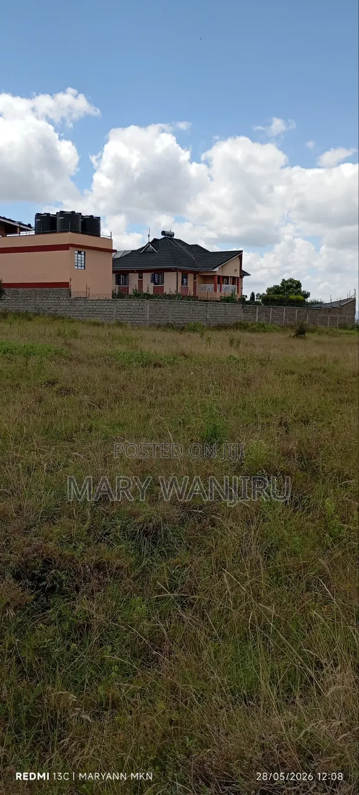 50/100 Plot for Sale