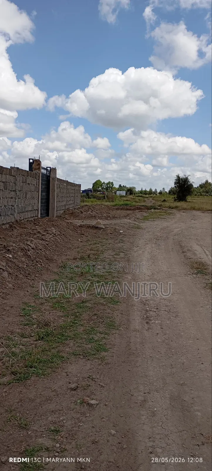 50/100 Plot for Sale