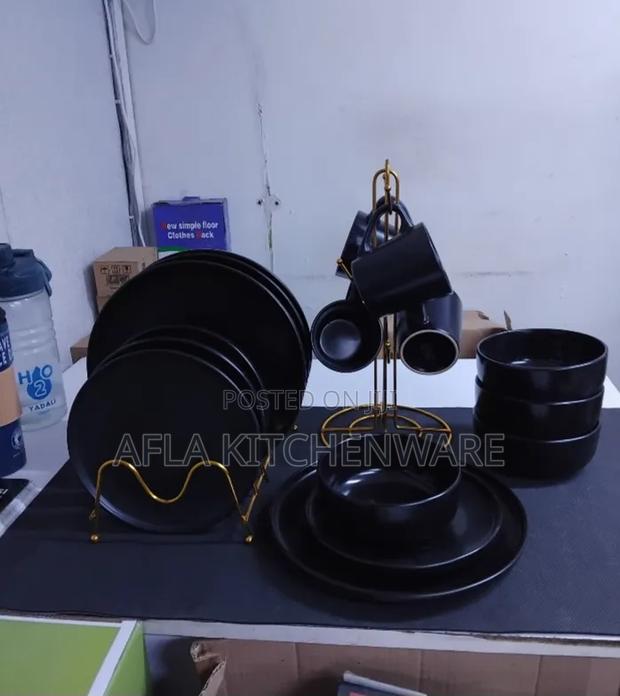 16 Pieces Black Dinnerset