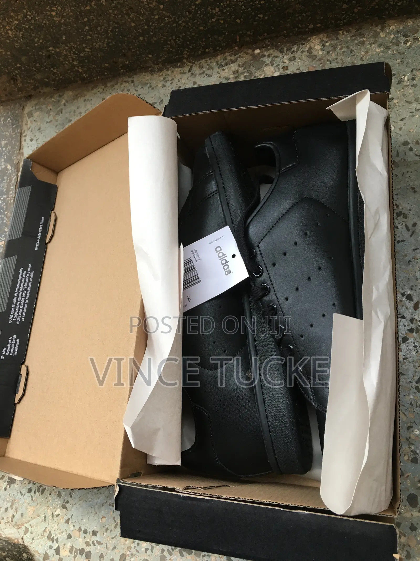 Adidas Stan Smith. Size 45/101⁄2 at 