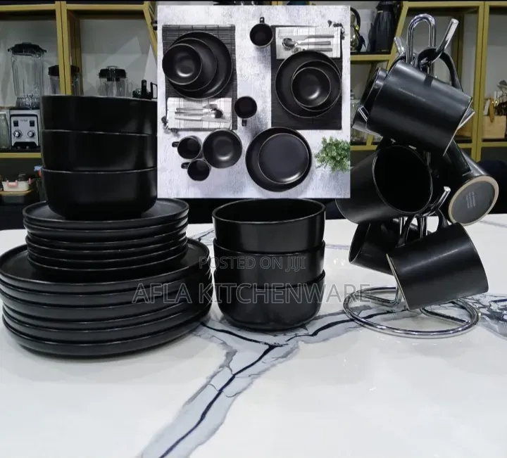 24 Pieces All in Black Dinnerset