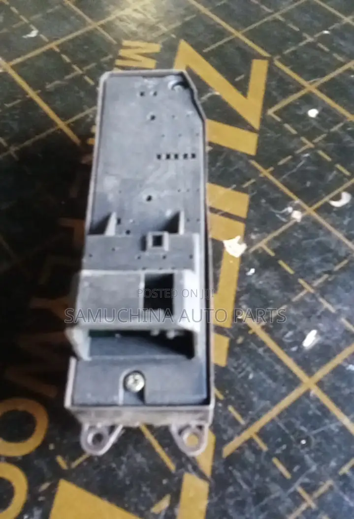 Door Main Switch Toyota Hilux Vigo