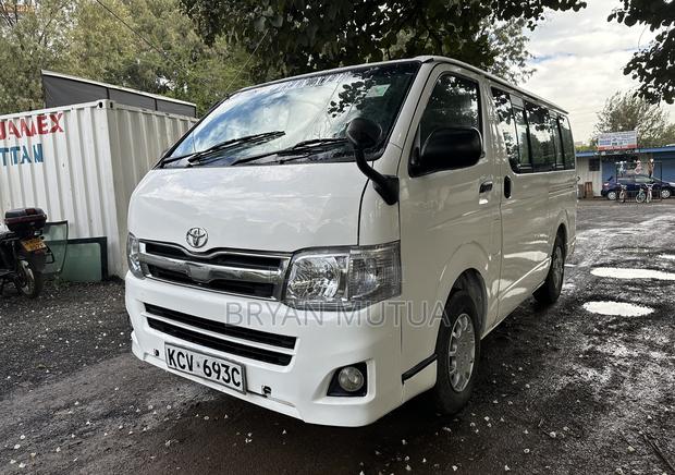 Toyota HiAce 2012 White - thumbnail 2
