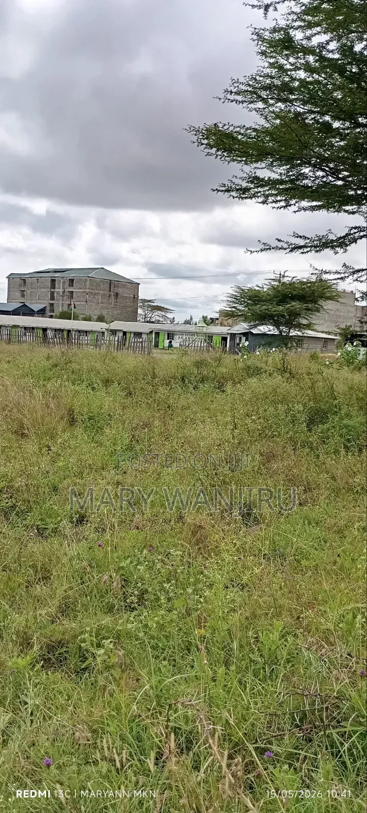 50/100 Plot Available for Sale