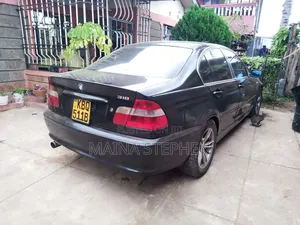 BMW 318i 2004 Black