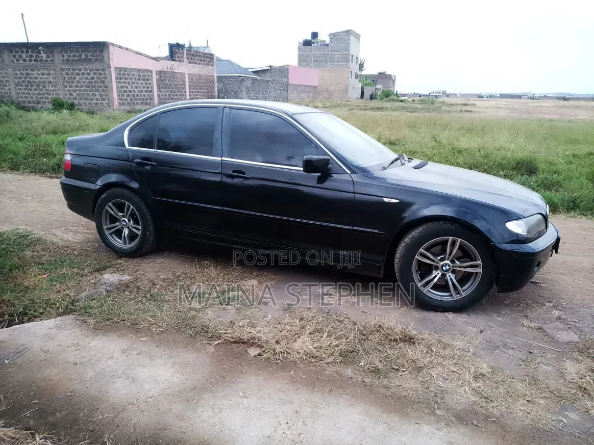 BMW 318i 2004 Black