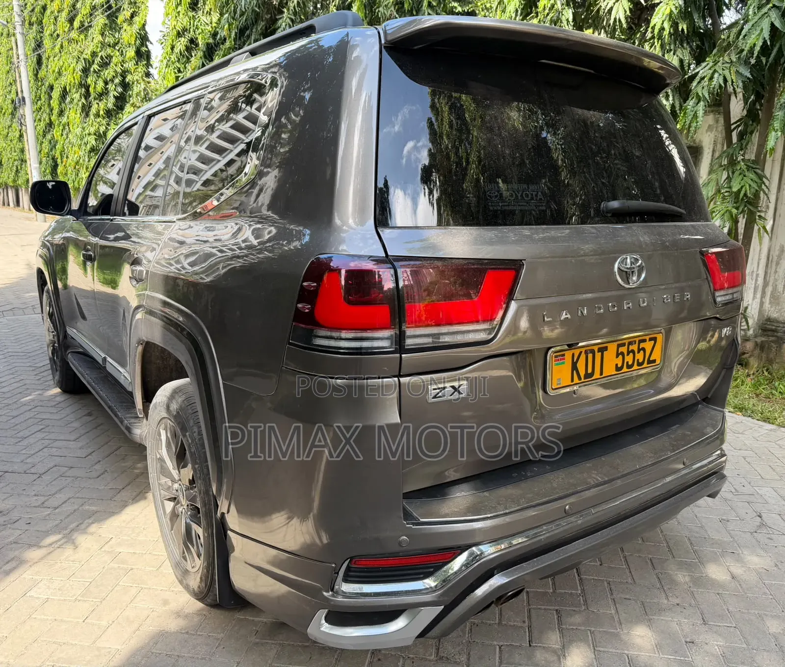 Toyota Land Cruiser 2009 Gray